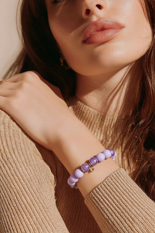 Armband Statement paars gedragen look dames | Coco & Co