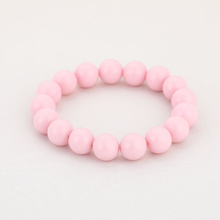 Armband Kralen zachtroze gedragen look dames | Coco & Co