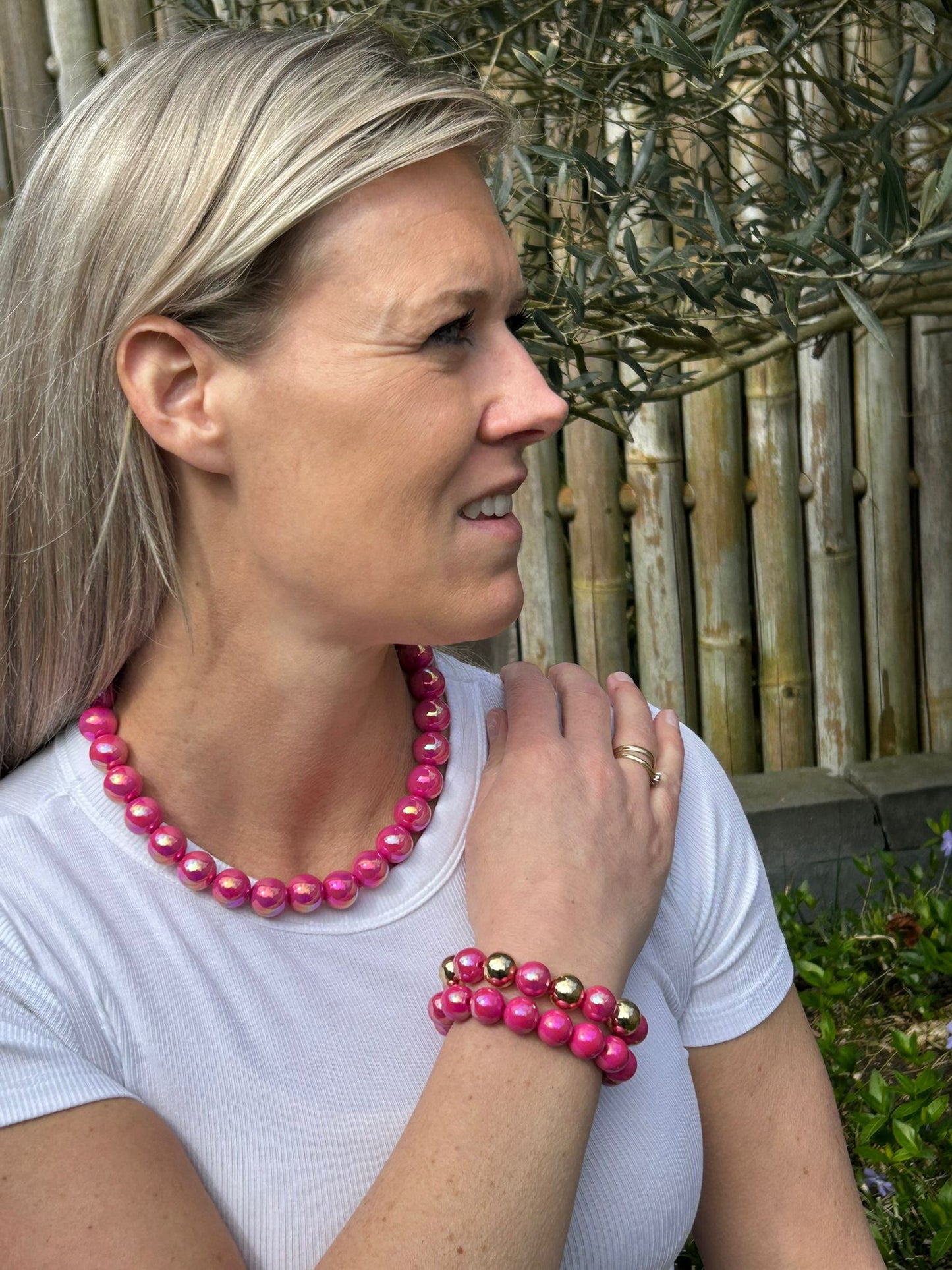 Armbandenset Statement roze gedragen look dames | Coco & Co